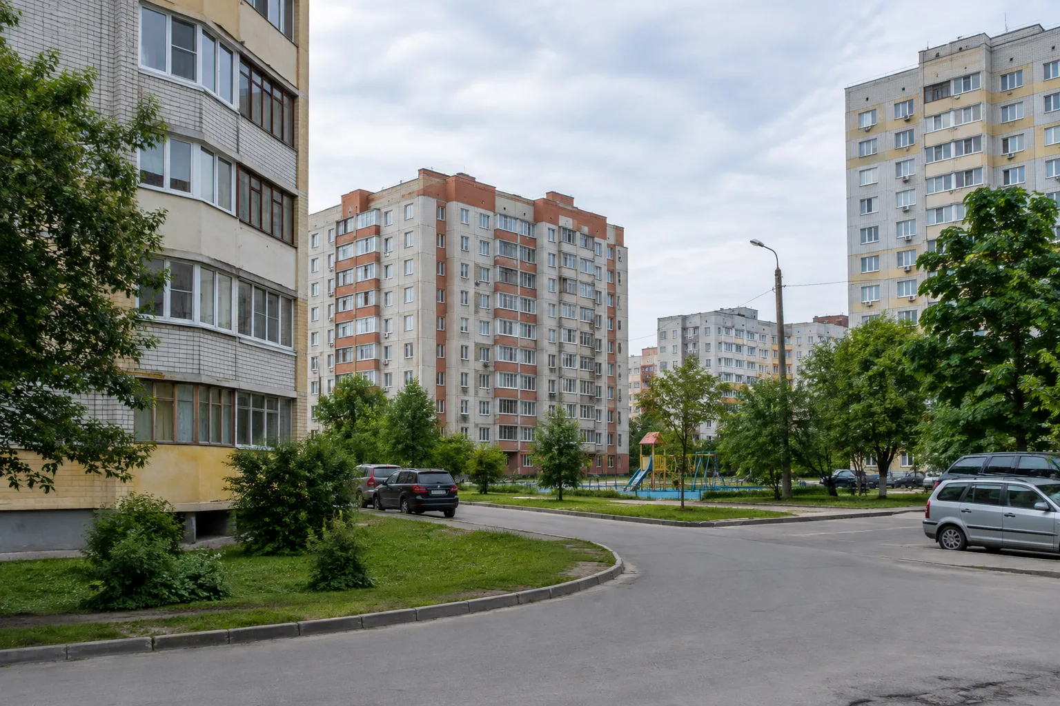 Расположение домов как условие сравнения жилья Многоквартирные дома в жилом районе города